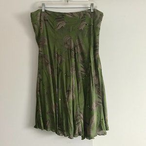 Anthropologie Odille swishy skirt with sequins